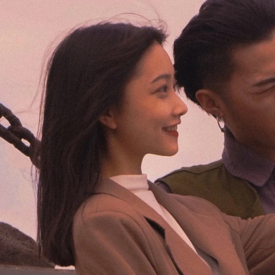 云笙☁️：情侣头像、我拿生命去赌你爱我！