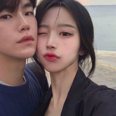 情侣头像/你有多久没见那个你想见的人了？