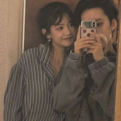 气质简单成熟唯美情侣头像/换一个角度