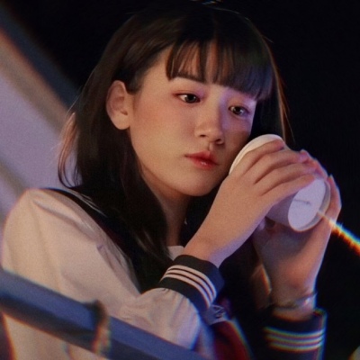 真人情侣头像/画地为牢，甘愿为你俯首称臣