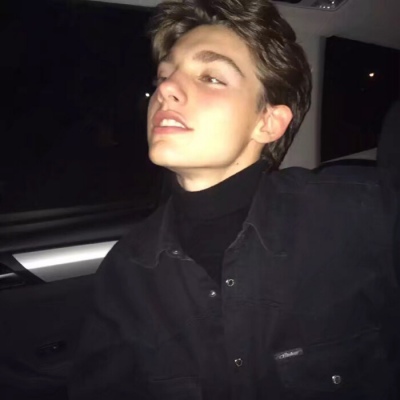 欧美头像/男头/:-( :-)