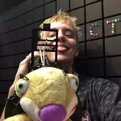 叶子.男生头像／欧美风／帅气