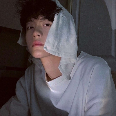 苏瓷:成熟高冷男头（超酷男头 成熟 时尚 个性 ）