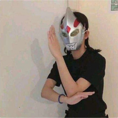 那个他还在等你