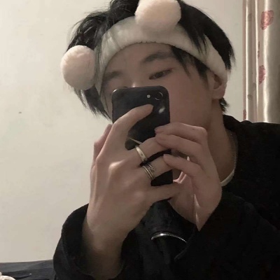 以刘柯君小朋友为开头的文案.