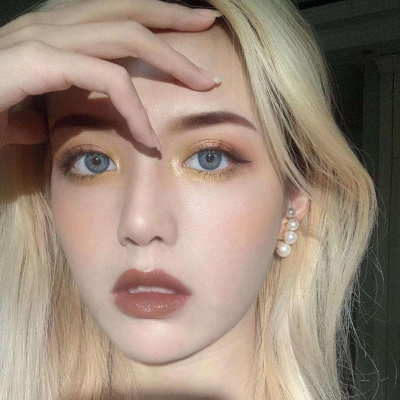 最时尚的女生头像/原创酸奶/抱图请点赞/l miss you