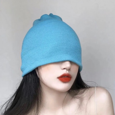 酷酷女生，帽子控，你想拥有么？