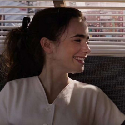 江念寻：欧美范阳光女头  秋风秋水，温暖人间