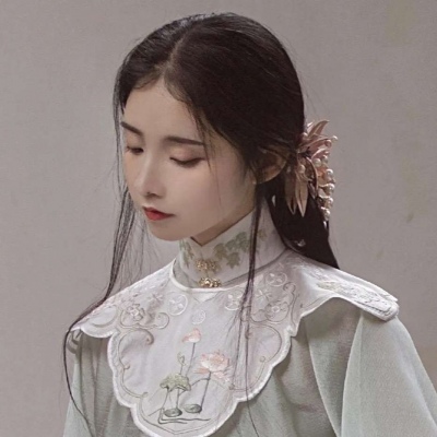 姑娘你这一笑啊，便值得我倾尽半生  四月-唯美/意境/闺蜜/真人古风女头