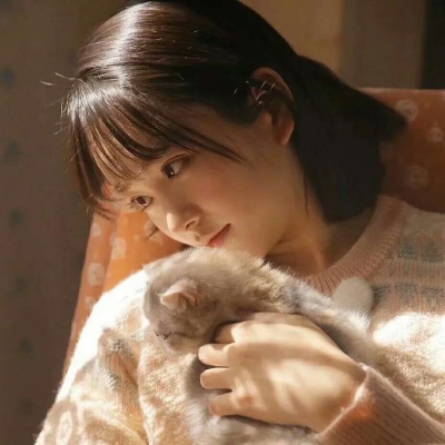 江郁:四人女生闺蜜头像