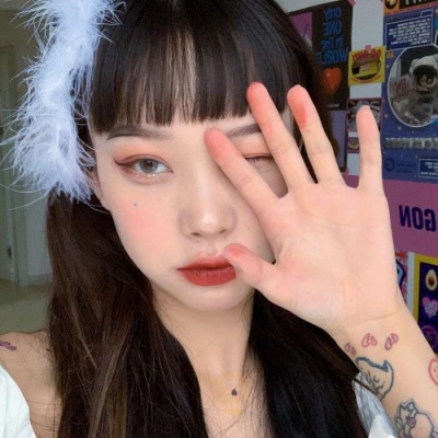 沫兮 森系意境高冷个性女生精致头像