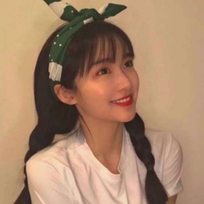 神仙女生头像：看着我的眼睛，里面有小星星像极了你！