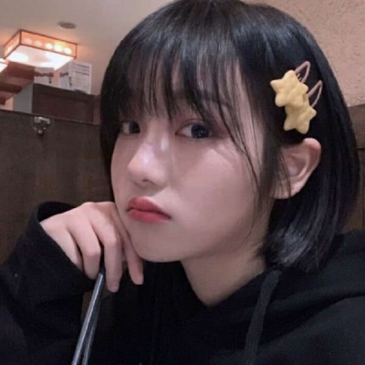 女生头像/别丢掉昨天的太阳 也别错过夜晚的星星.