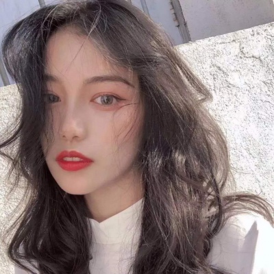 七漆 女头 静待一树花开，盼你叶落归来.