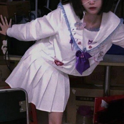 撒娇是察觉到了被偏爱的可能”