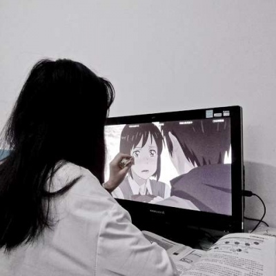 少女御姐成熟气质女生头像:躲起来的星星，也在努力发光，你也要加油！