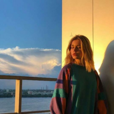 闺蜜/因为喜欢，可迎世间万物