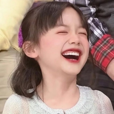 萌娃头像/客官.南风/真羡慕小孩子 想亲谁亲谁