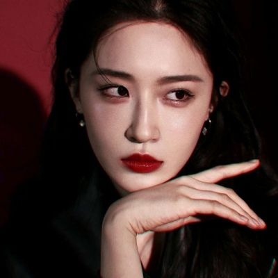 唸 魅力成熟御姐女生头像