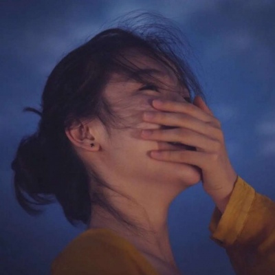 女生头像‖我跨过山 涉过水 见过万物复苏 周而复始  如今山是你 水也是你