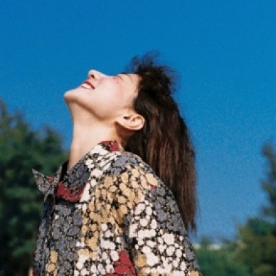 优质女头  少女甜蜜的笑。