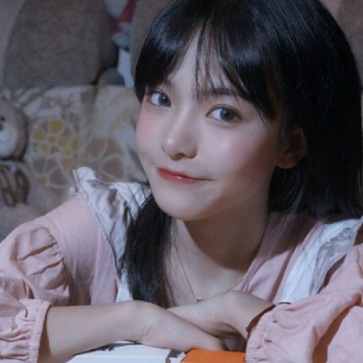 苏沫：意境女头 每朵云都下落不明每盏月亮都不知所踪