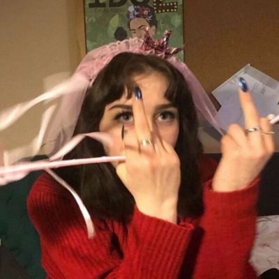 欧美时尚霸气唯美女头：善良和委屈 不好意思 我不沾边.