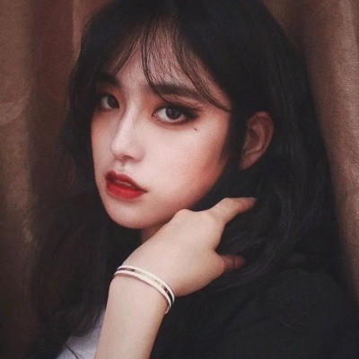 七漆 女头 来日方长.