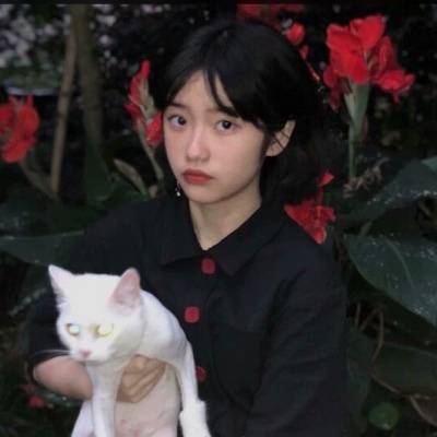 喜欢你 像鲸鱼缺氧海底 乐此不疲.