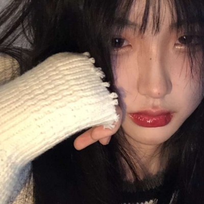 乔：长发精致女头 爱自己才是终身浪漫的开始.