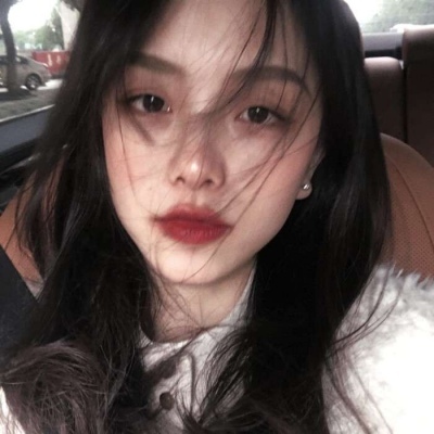 不善言辞，希望未来有你. 些御女头