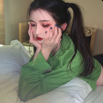 气质简单成熟多人闺蜜女生头像