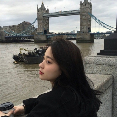 我本能忍受黑暗，如果不曾见过光。