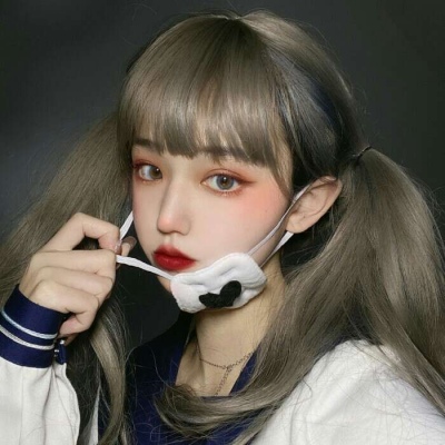 白灏宇:女生头像/闺蜜/时光之间山南水北，你我之间人来人往