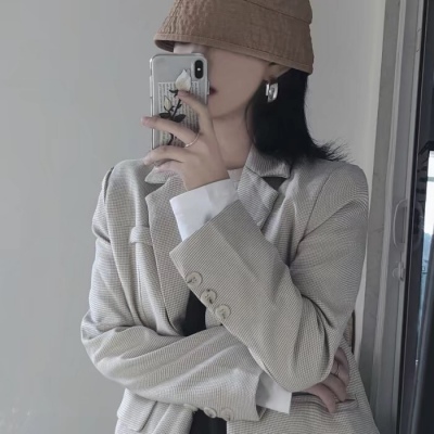 林杺  不更新就是在谈恋爱 over