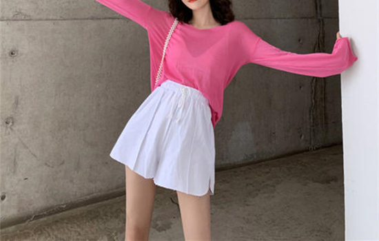 第一次相亲女生穿什么衣服合适