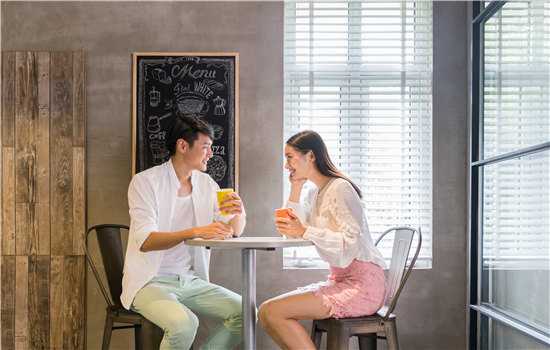 相亲男突然不联系了要不要问清楚