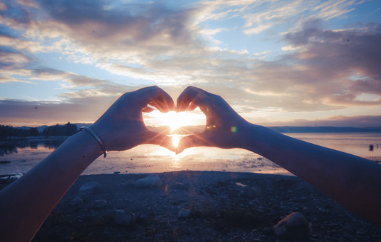 想挽回女朋友不联系好还是联系好