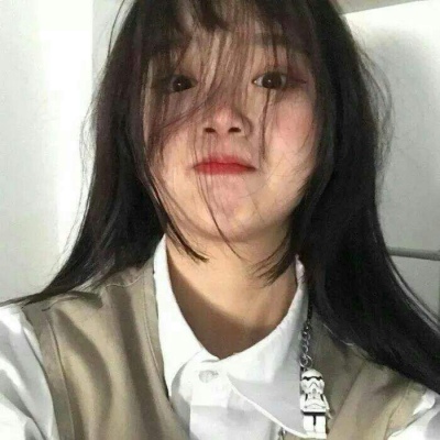 光阴的齿轮总是微妙 三月里江南的瓦砖/女生头像