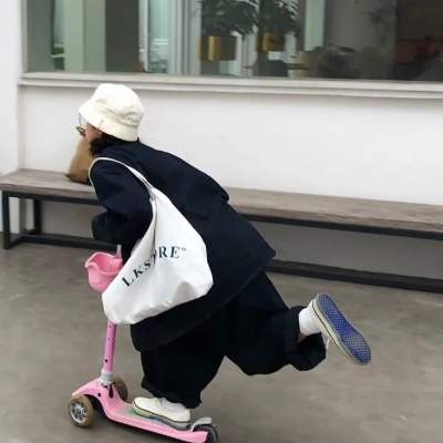 搞怪沙雕头像。