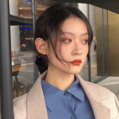 我已经忘了你上次耐心哄我时的样子了。