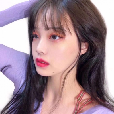 你是朵花才觉得春天会离开你，如果你是春天你就永远有花