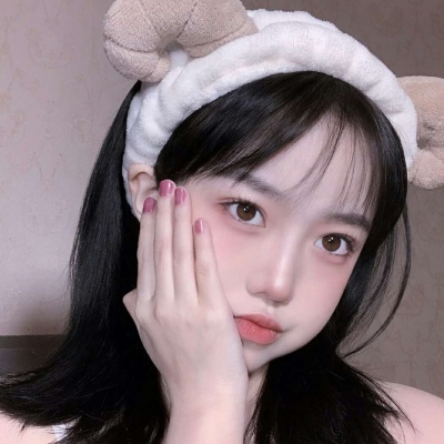 乐/温婉风女生头像