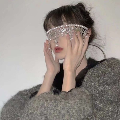 我本想边走边爱，可你一个人就挡住了人山人海