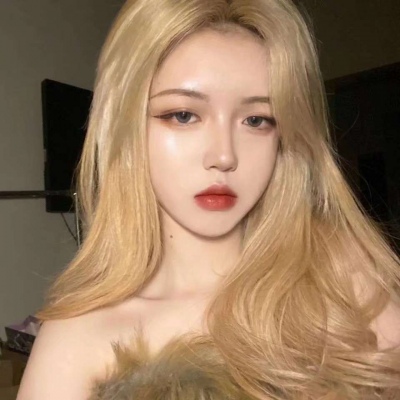 你说他来者不拒，没酒精她都不去，眼里是money   money根本不用深思熟虑。