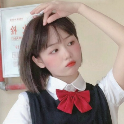 余清欢ㄧins森系甜美多人闺蜜团头.ㄧ“把温柔留给值得的人.”