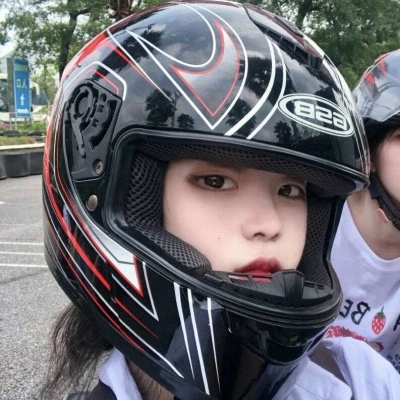 夏子衿/优质闺蜜女生一对两张头像.