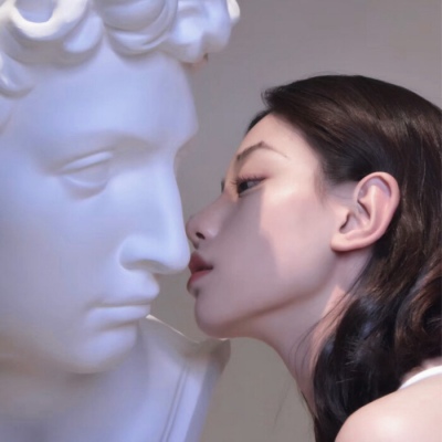 闺蜜四人行女生头像  友谊就是和她长长久久。