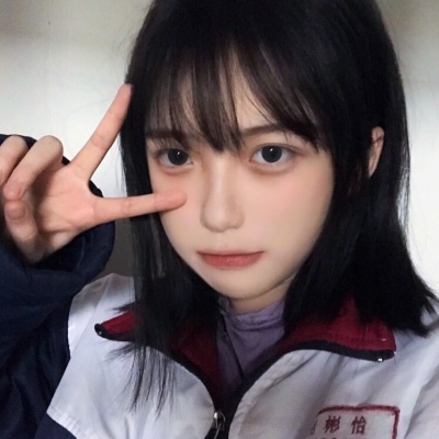 人都有各自的月亮. 子妤./