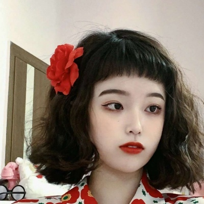 闺蜜头像      我闺蜜就是个只会拉?的sb??